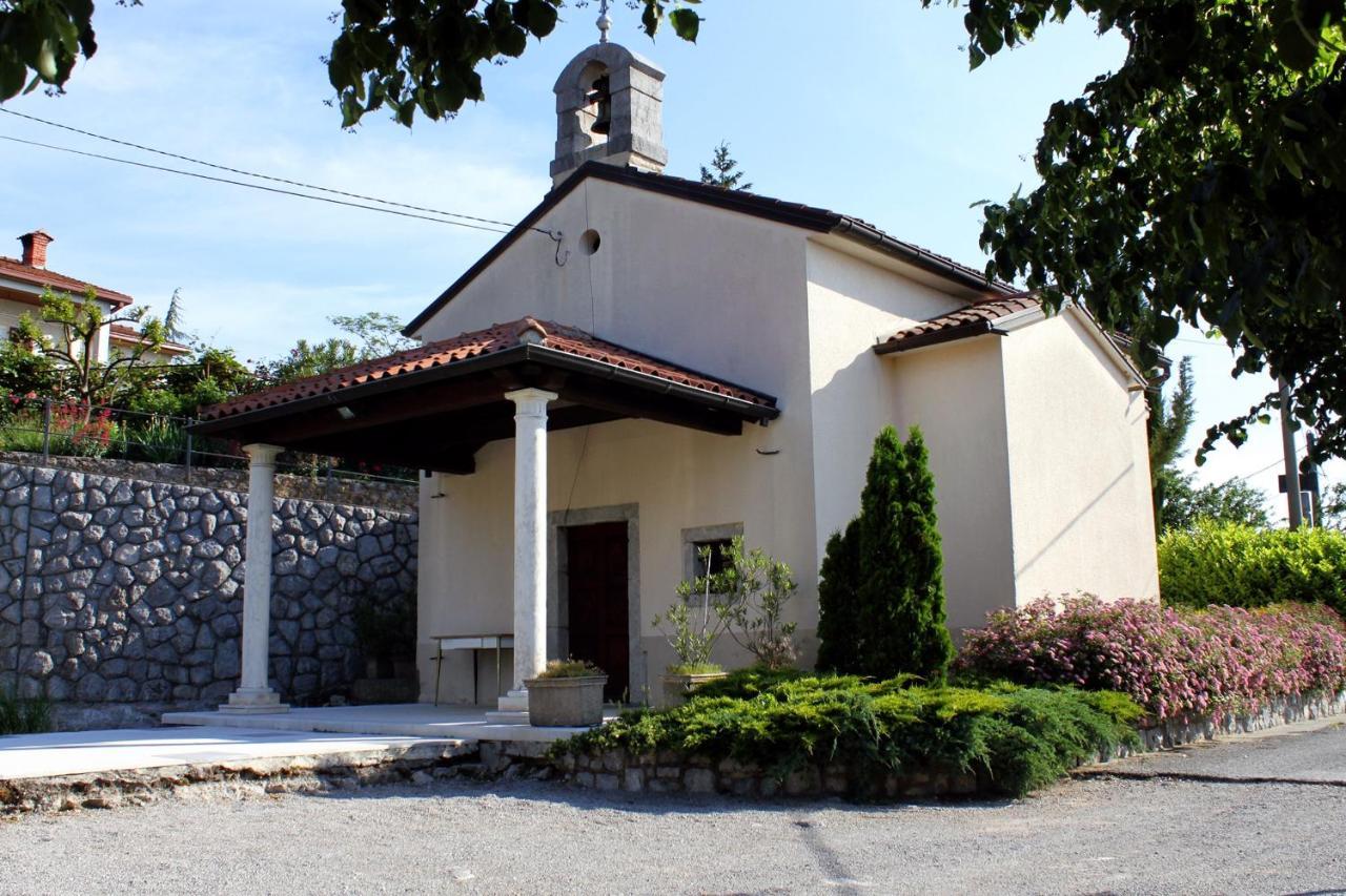 Apartments With A Parking Space Opatija - Pobri, Opatija - 7813 Матульи Экстерьер фото